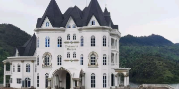 Hoteli Château le Marara yongeye kwemererwa gukora by’agateganyo