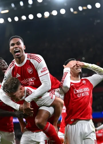 Nyuma y’imyaka 22 , Arsenal yegukanye igikombe cya Shamiyona y’ubwongereza